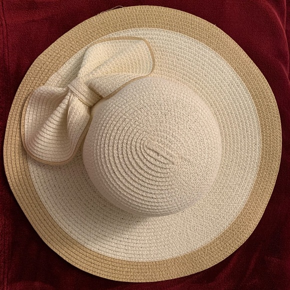 Women’s Hats - Picture 2 of 4